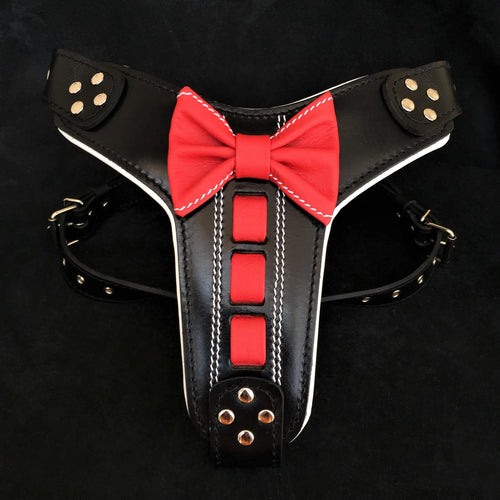 Bestia ''Bowtie'' leather harness Bestia Dog Gear