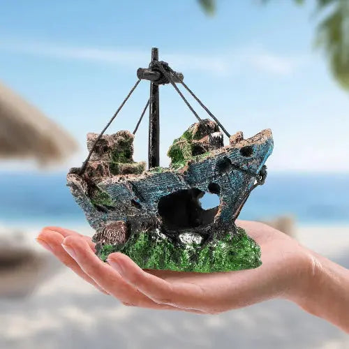 Xereooe 16Pcs Fish Tank Decorations Set Sunken Ship Decoration,Resin Material Fish Tank Accessories Accessories for Natural Look, Aquarium Shipwreck x 1pc, Aquatic Plants x 15pcs by Xereooe