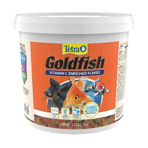 Tetra Goldfish Flakes, Nutritionally Balanced Diet for Aquarium Fish, Vitamin C Enriched Flakes by Tetra